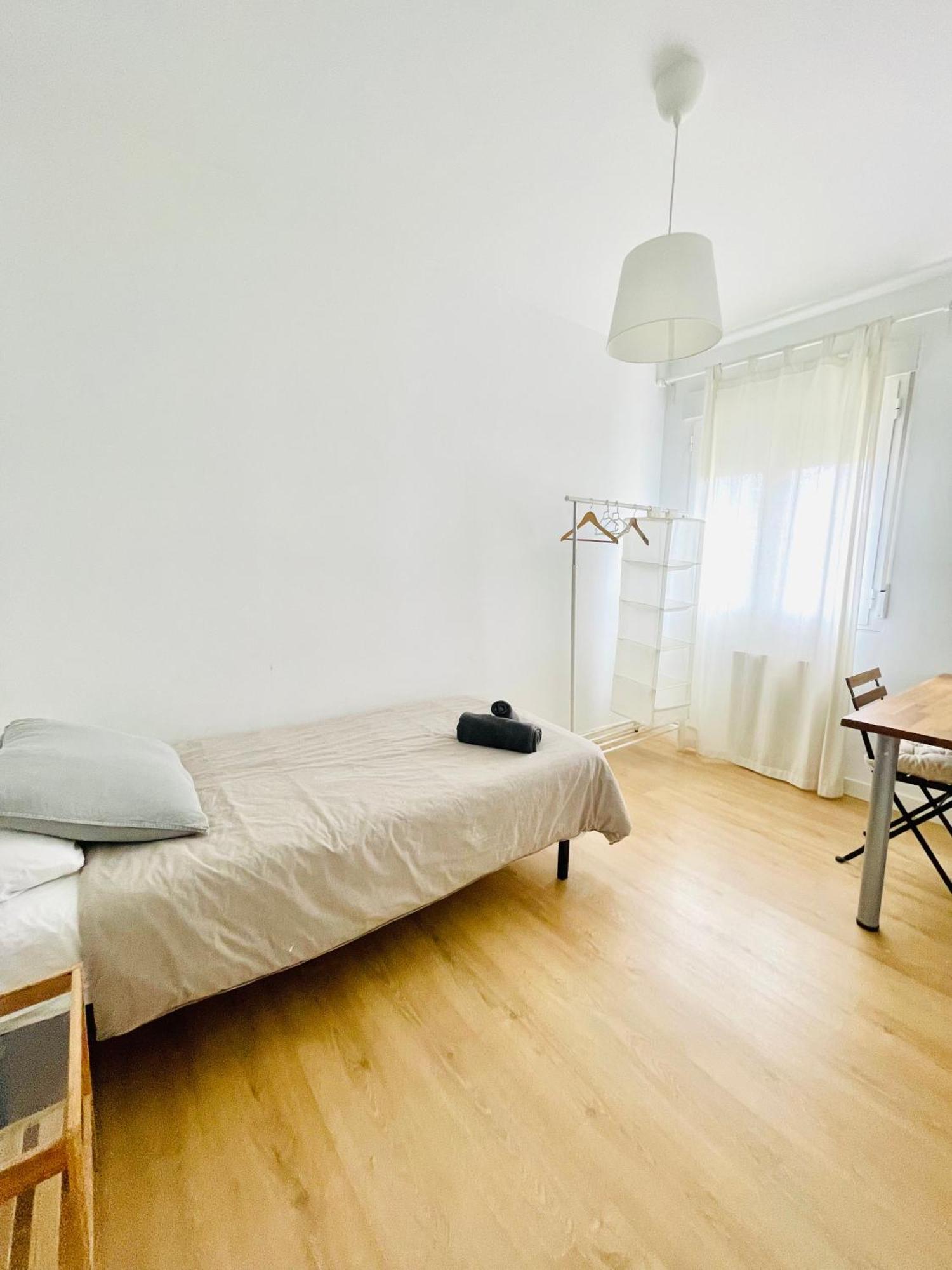 Apartamento Piso acogedor y tranquilo - Junto a ifema y aerop. Madrid Exterior foto